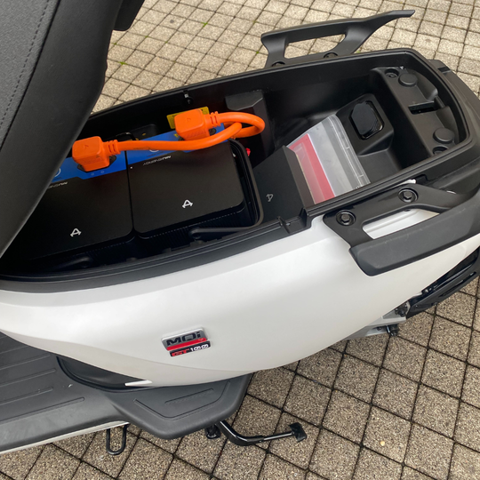 NIU MQi GT 100 - 100 km/h (gebraucht)