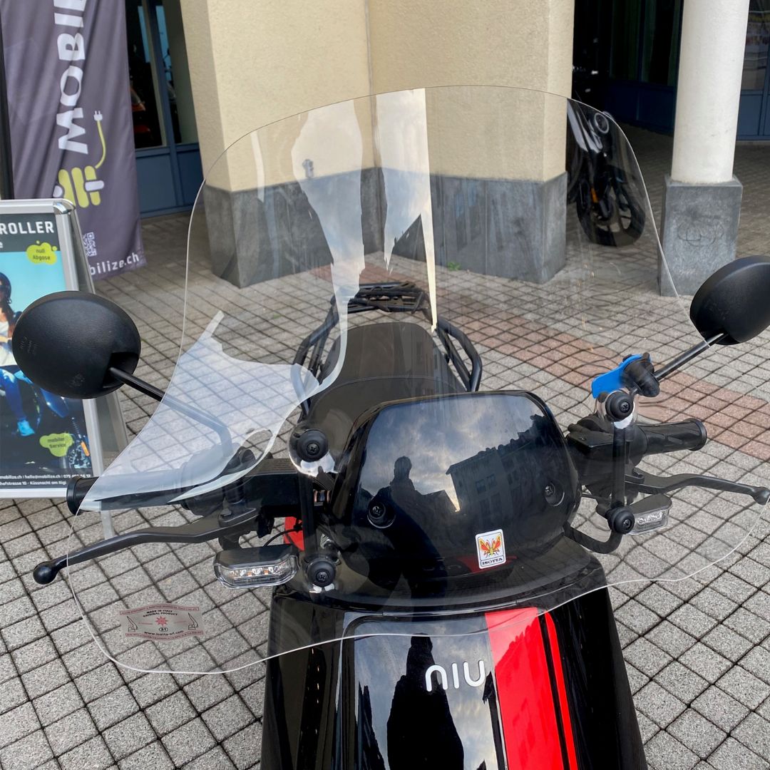 Isotta Windschild klar für NIU NQi